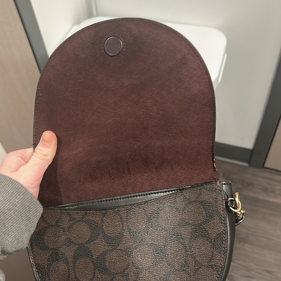 Coach purse - Picture 5 of 9